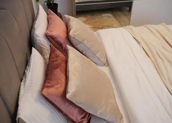 Domenii Market 公寓 *